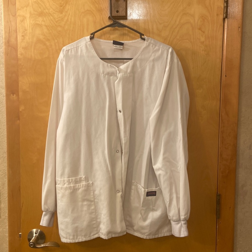White scrub jacket